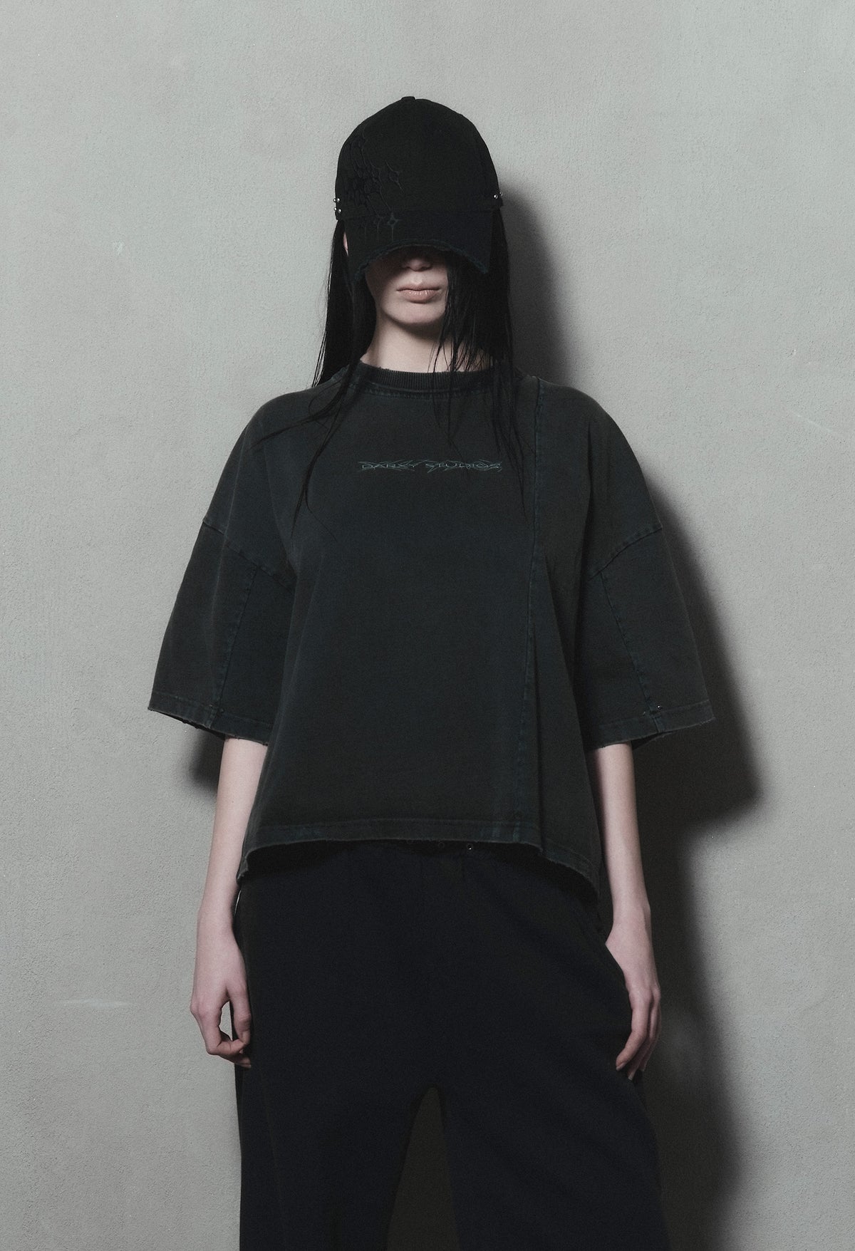 Tee Boxy Dark Grey 001