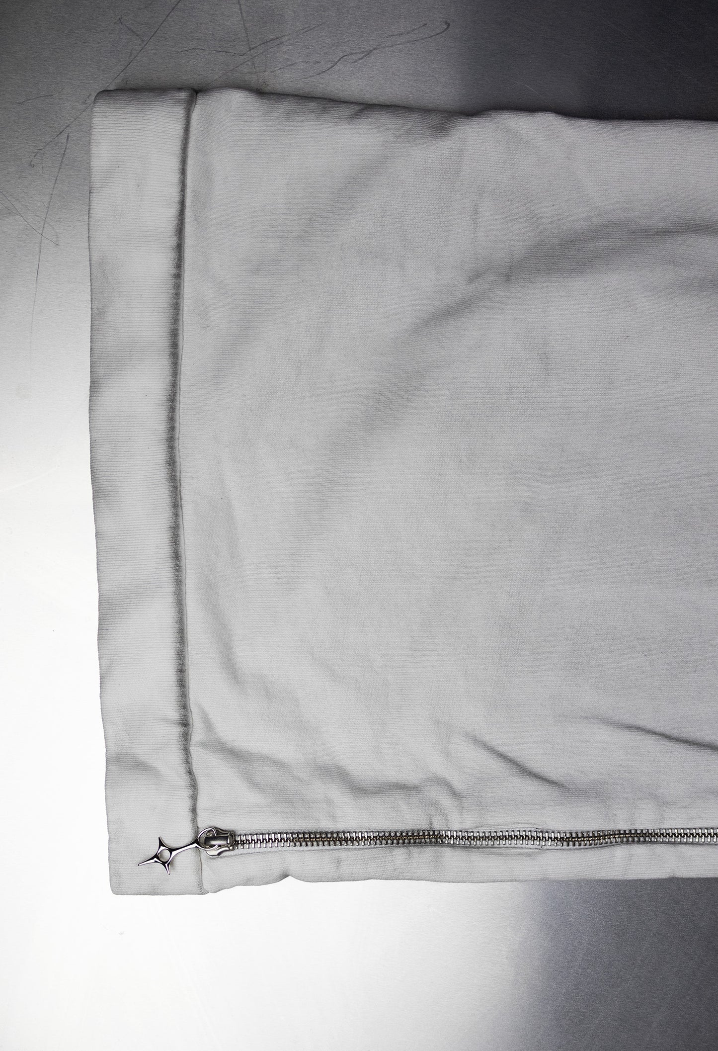 Sweatpants Left Zip White "Dirt" 002