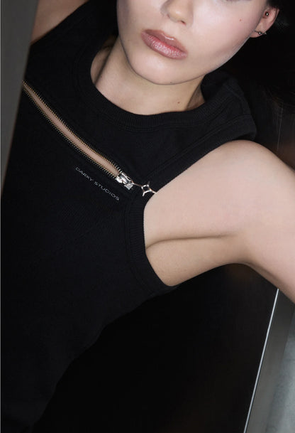 ZT 001 - (Zipped Tank Black)